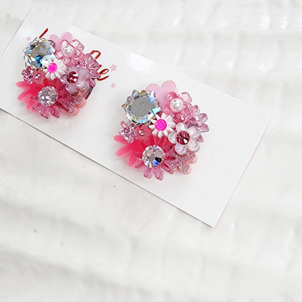 Flower Bouquet Stud Earrings - 010