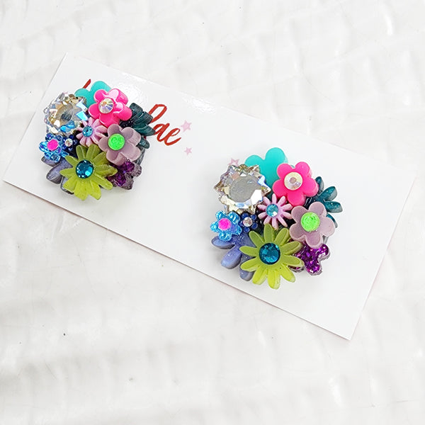 Flower Bouquet Stud Earrings - 008