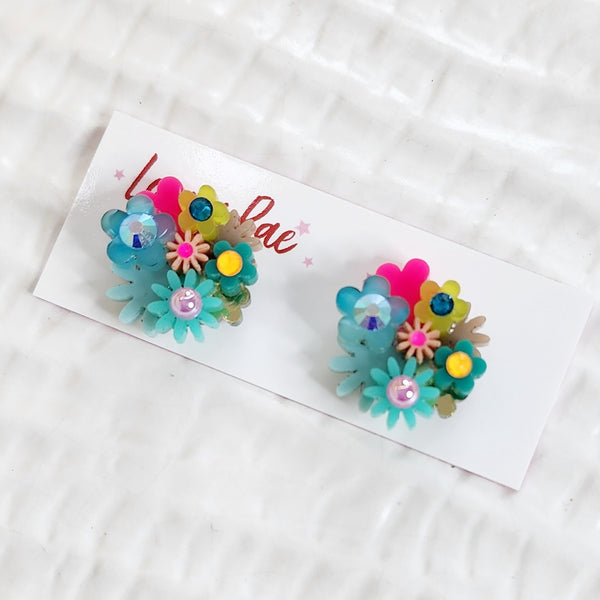 Flower Bouquet Stud Earrings - 033