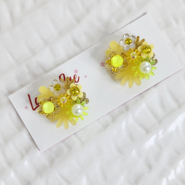 Flower Bouquet Stud Earrings - 029