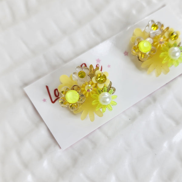 Flower Bouquet Stud Earrings - 029