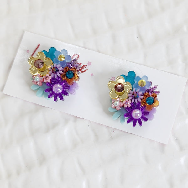 Flower Bouquet Stud Earrings - 040