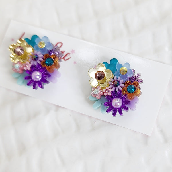 Flower Bouquet Stud Earrings - 040