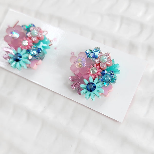 Flower Bouquet Stud Earrings - 009