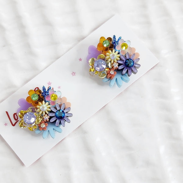 Flower Bouquet Stud Earrings - 011