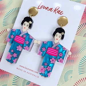 Akiko Dangle Earrings