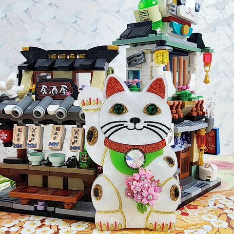 Maneki-neko Brooch