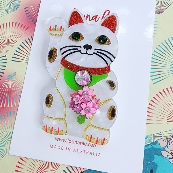 Maneki-neko Brooch