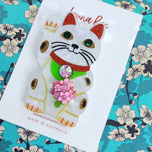 Maneki-neko Brooch