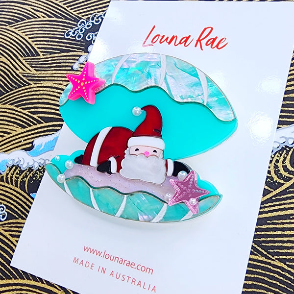 Santa in a Shell Brooch