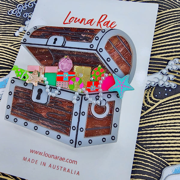 Christmas Treasure Chest Brooch