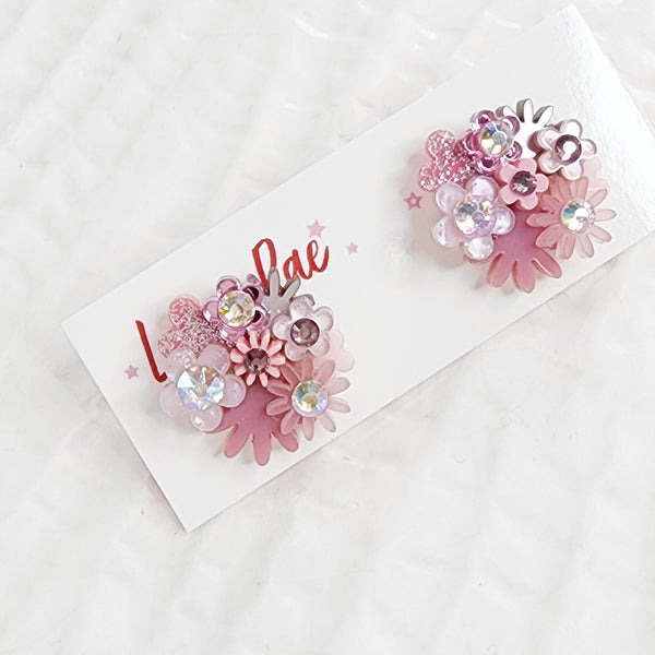 Flower Bouquet Stud Earrings - 004