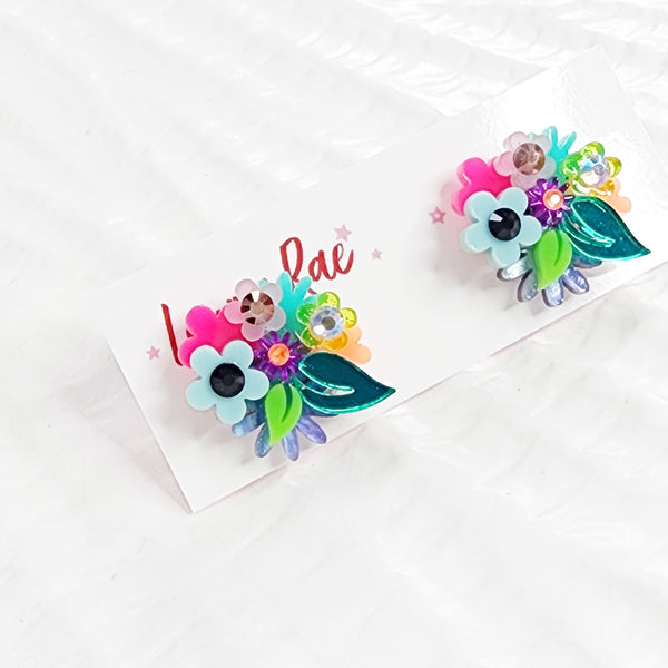 Flower Bouquet Stud Earrings - 008