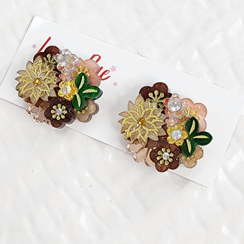 Ayaka Stud Earrings - 025