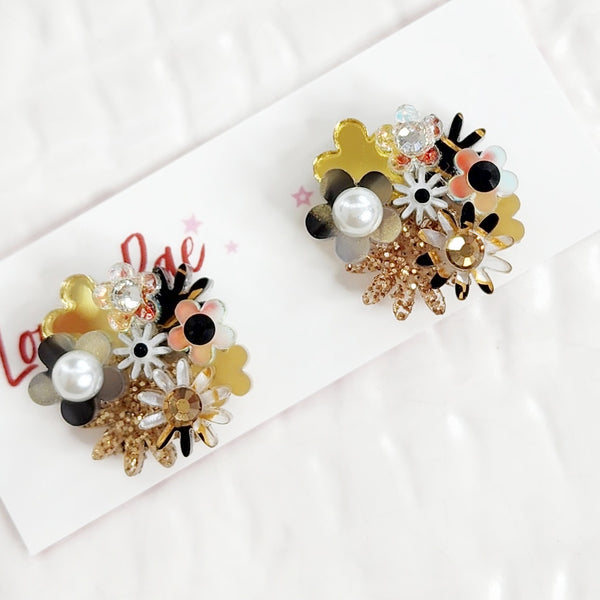 Flower Bouquet Stud Earrings - 017