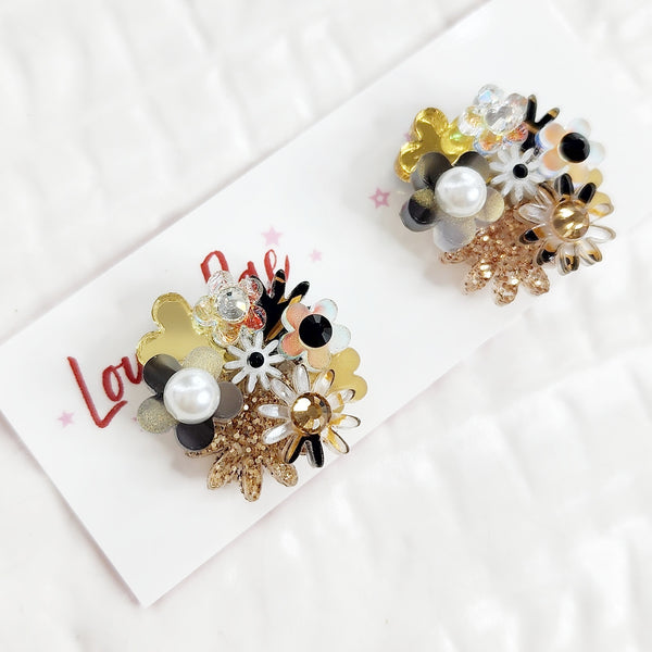 Flower Bouquet Stud Earrings - 017