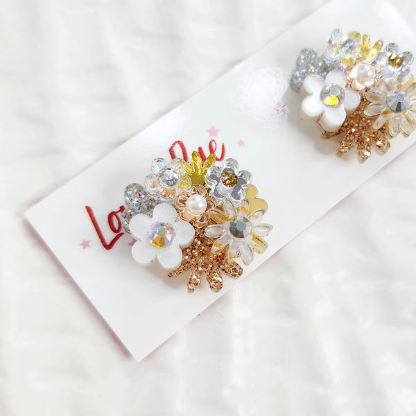 Flower Bouquet Stud Earrings - 023