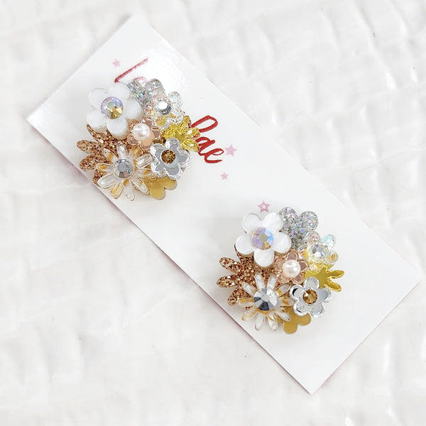 Flower Bouquet Stud Earrings - 023