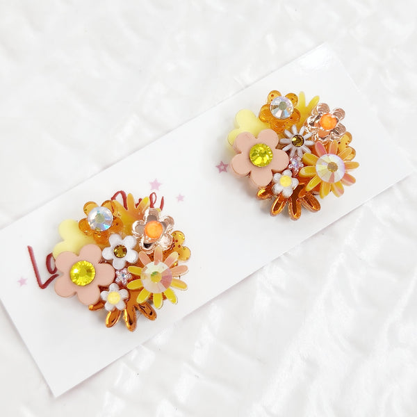 Flower Bouquet Stud Earrings - 012