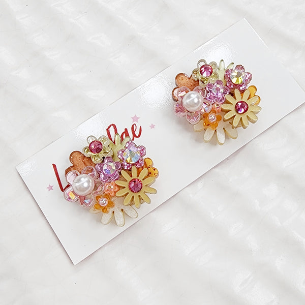 Flower Bouquet Stud Earrings - 031