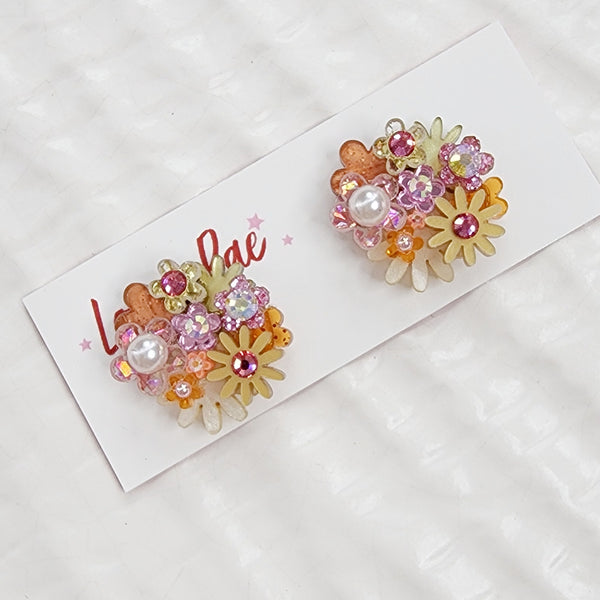 Flower Bouquet Stud Earrings - 031