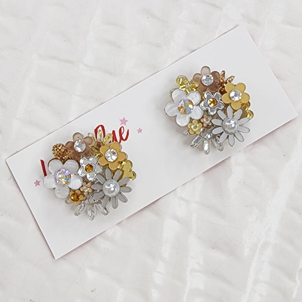Flower Bouquet Stud Earrings - 007