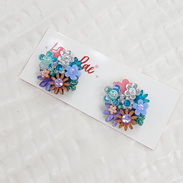 Flower Bouquet Stud Earrings - 010