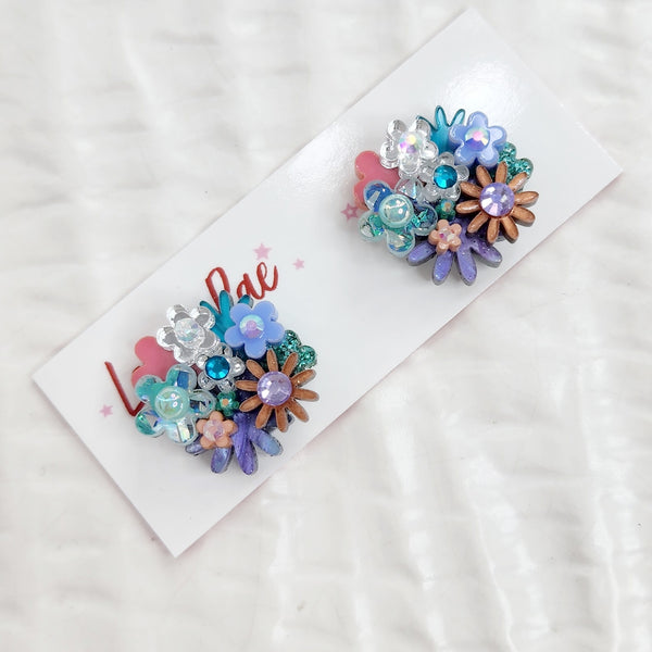 Flower Bouquet Stud Earrings - 010
