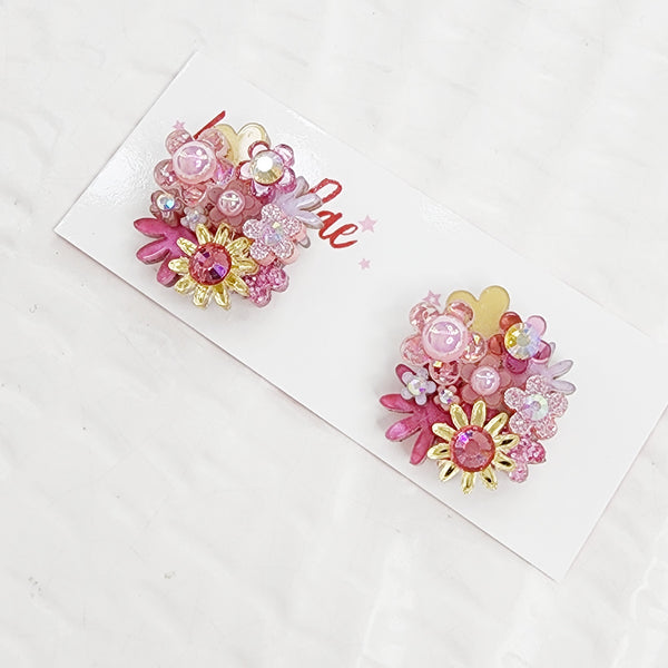 Flower Bouquet Stud Earrings - 011