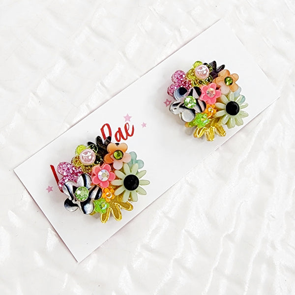 Flower Bouquet Stud Earrings - 018