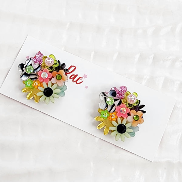 Flower Bouquet Stud Earrings - 018