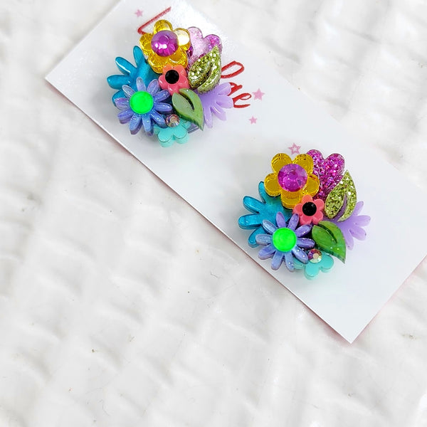 Flower Bouquet Stud Earrings - 004