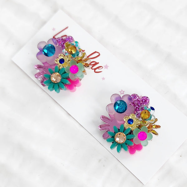 Flower Bouquet Stud Earrings - 014