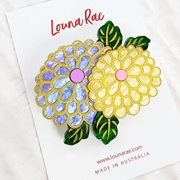 Kana Brooch - 010
