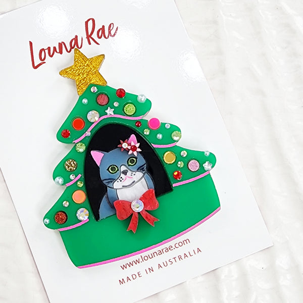 Cat in Chritmas Tree House Brooch
