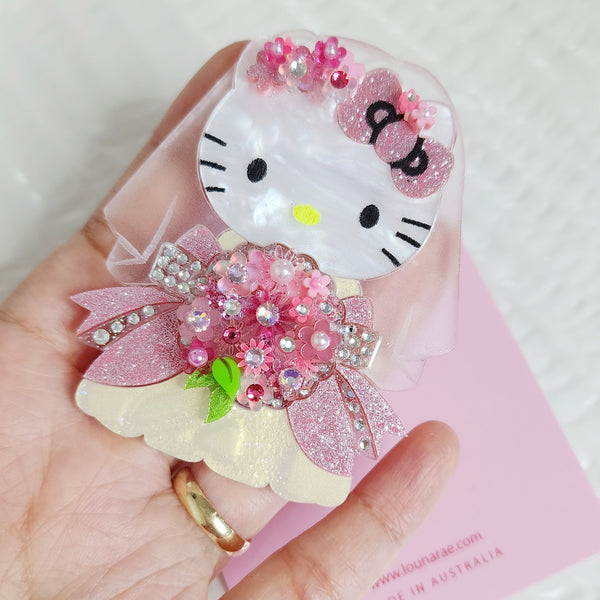 HK Bride Brooch